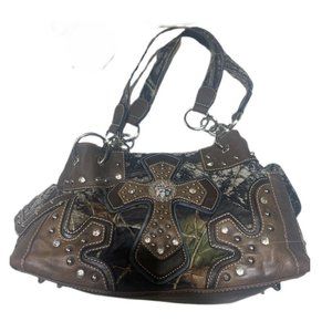 Blazin Roxx Purse Cross, Rhinestones, Studs Clean Barely Used